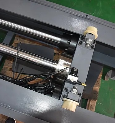 Machine d'essai horizontale de tension, banc d'essai servo de câble métallique de contrôle de micro-ordinateur