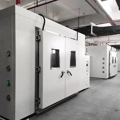 Promenade dans la chambre électronique d'essai d'environnement pour la température et l'humidité de climat